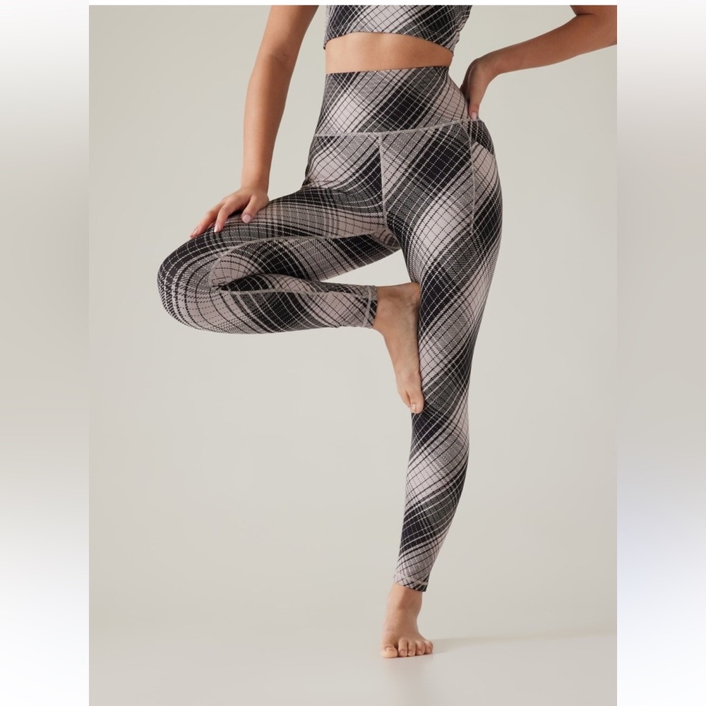 Athleta NWT Women’s Saturation Sash Tight